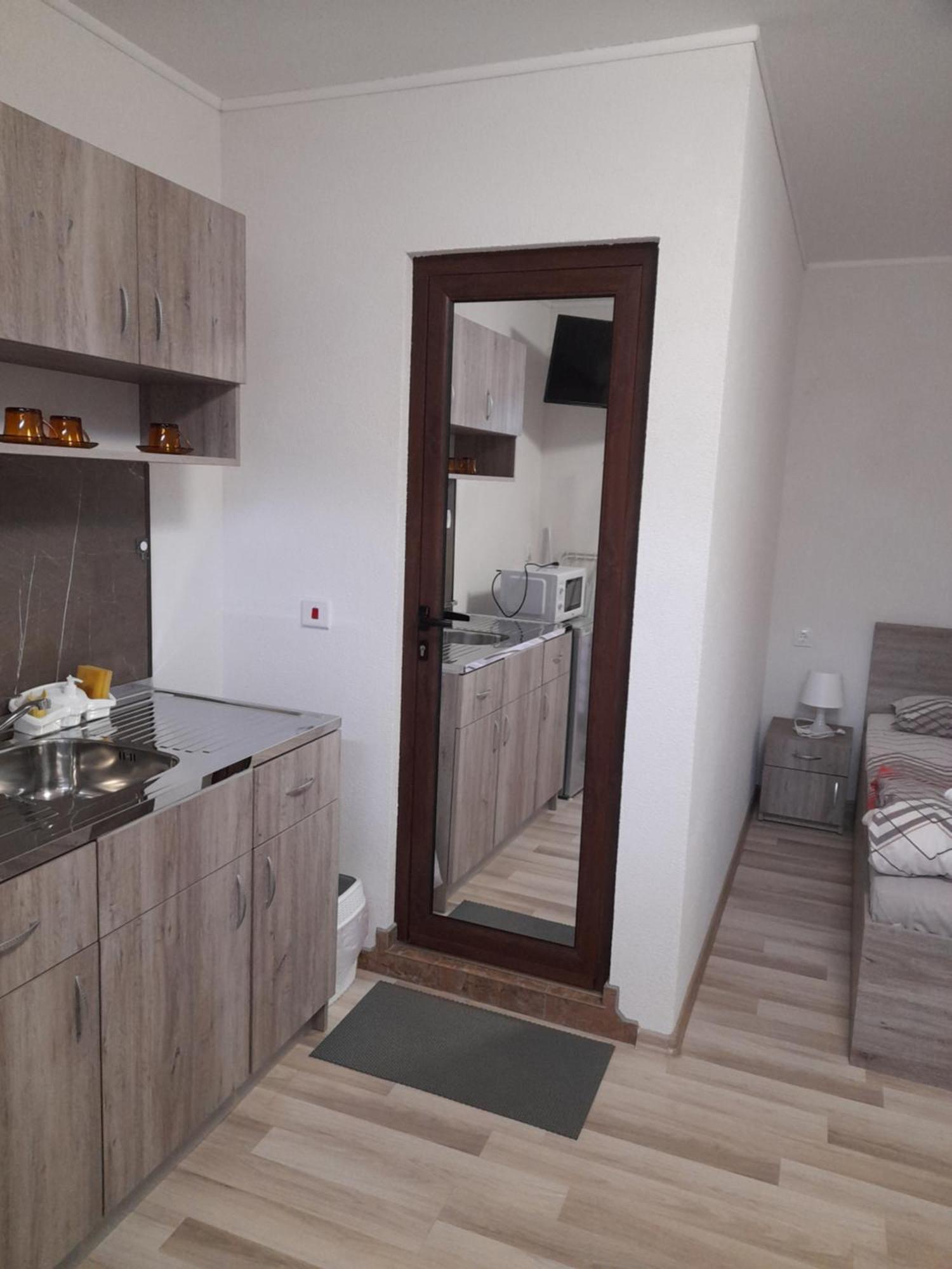 Guest Rooms Ider 사파레바바냐 외부 사진