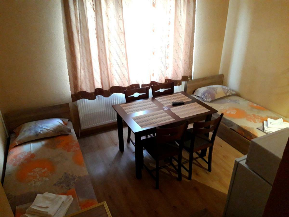 Guest Rooms Ider 사파레바바냐 외부 사진